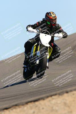 media/Feb-12-2022-SoCal Trackdays (Sat) [[3b21b94a56]]/Turn 12 (140pm)/